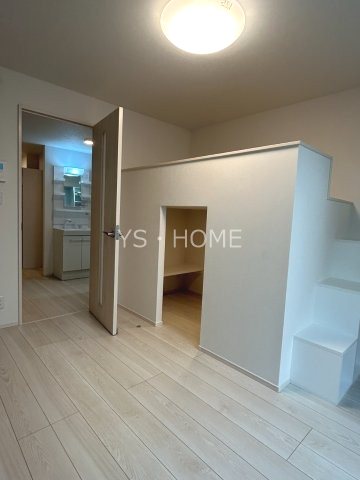 フラッグ・みたか リビング