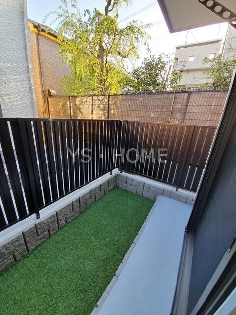 MJメゾンB棟 ベランダ