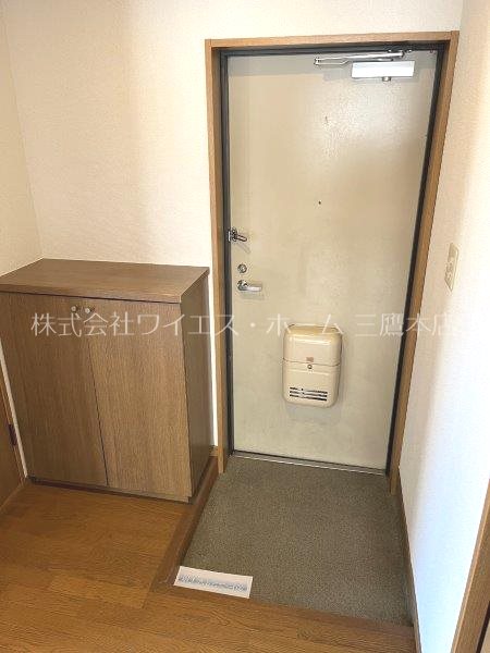 プラティーク三鷹  玄関