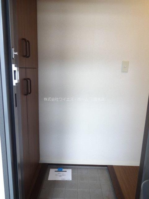 レジデンスモーセ 玄関