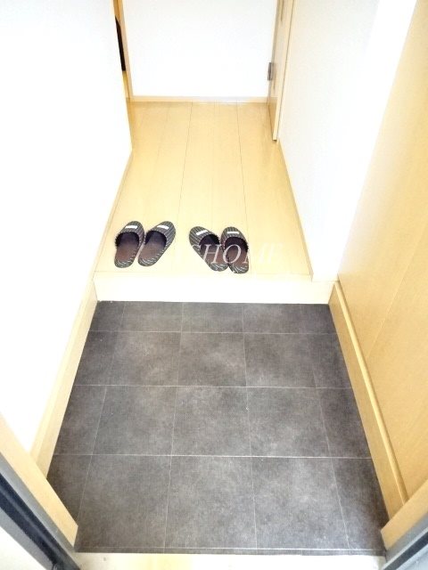 パルテール三鷹 玄関