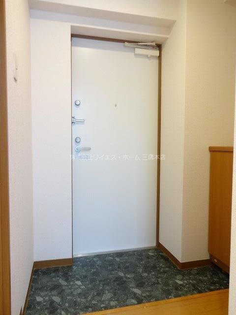 ボナール・A 玄関