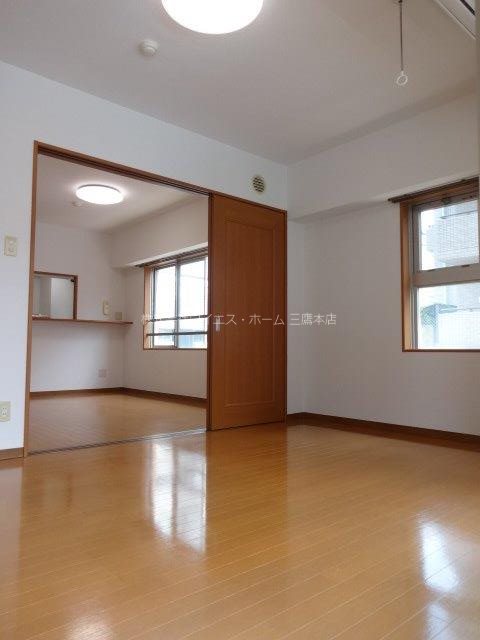 ボナール・A リビング