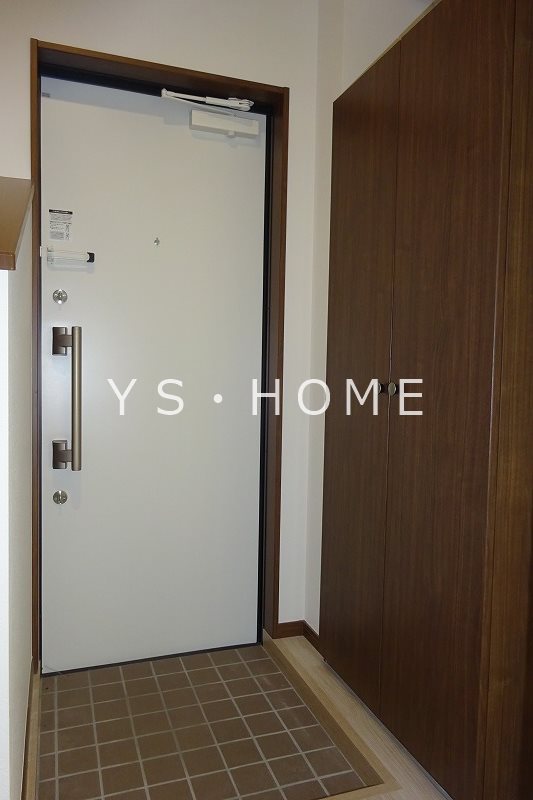 Imagawa Mid Garden Suite 玄関