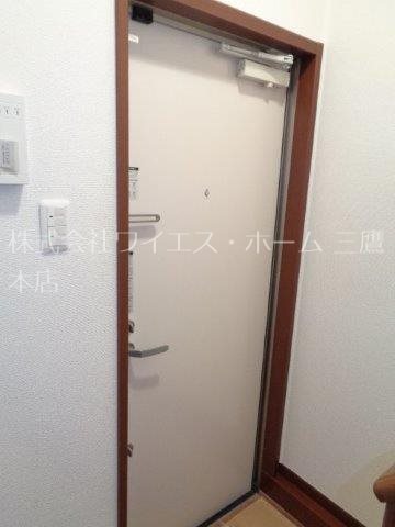 ブォーナフォルトゥーナ吉祥寺 玄関