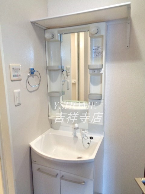 ブォーナ・フォルトゥーナ その他1