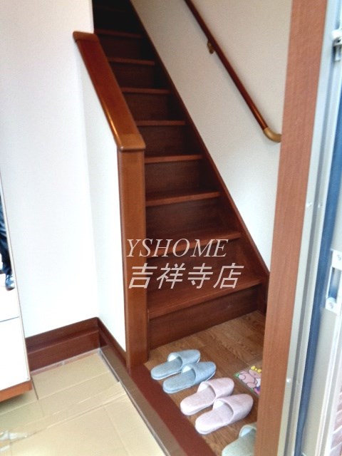 ブォーナ・フォルトゥーナ 玄関