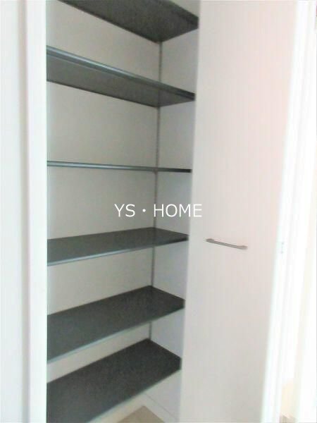 J･URBAN新井薬師前 玄関