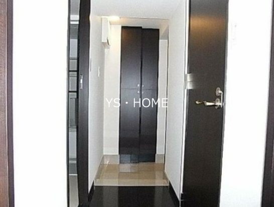 フェニックス方南町弐番館 玄関