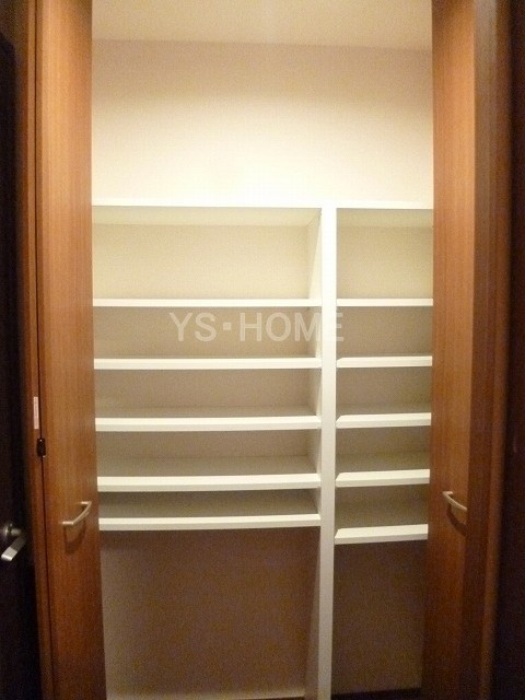 コンソラータ  その他10