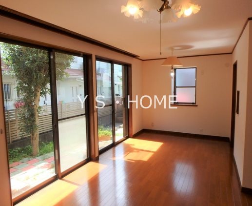 大井貸家 リビング