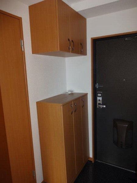 花町コマ  玄関