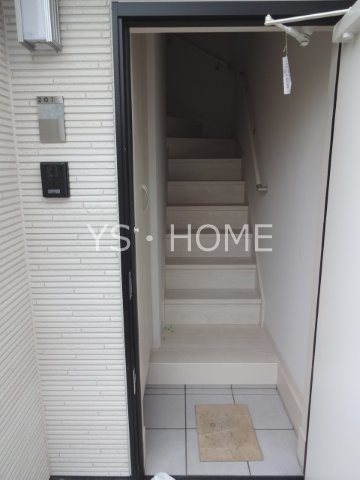 シティパル富士本 玄関