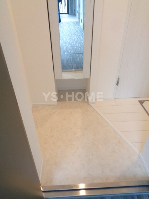 エルファーロ善福寺 玄関