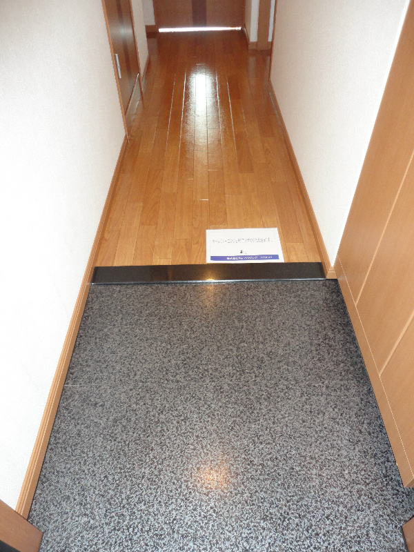 花町コマ  玄関