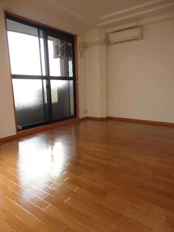 花町コマ  リビング