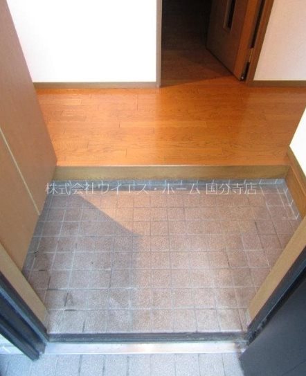 ロワゾブルーナミキ  玄関