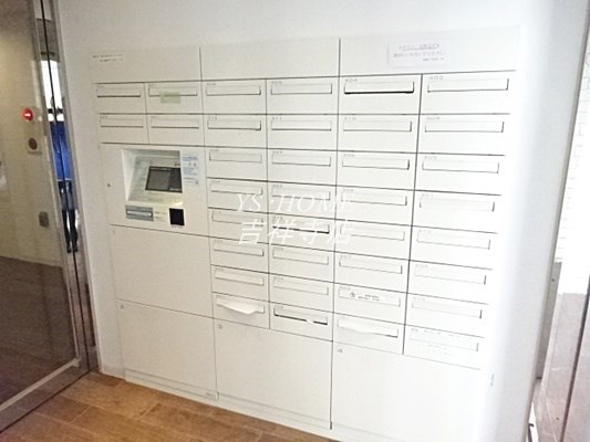 トラッセルズ その他4