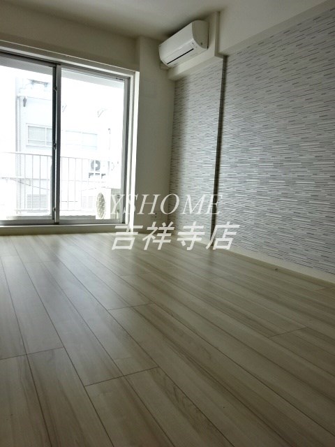 トラッセルズ その他12