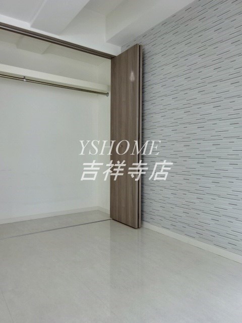 トラッセルズ ベッドルーム