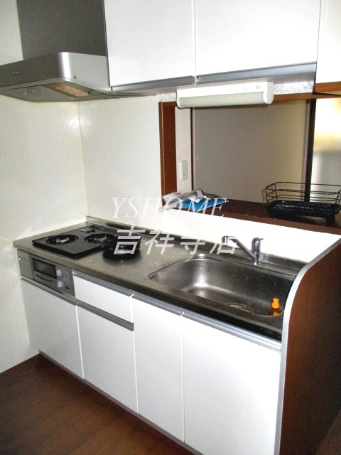 メゾンリブェール キッチン