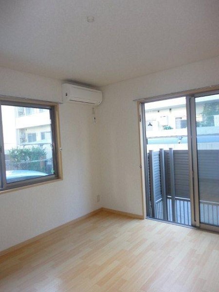 アルディ ベッドルーム