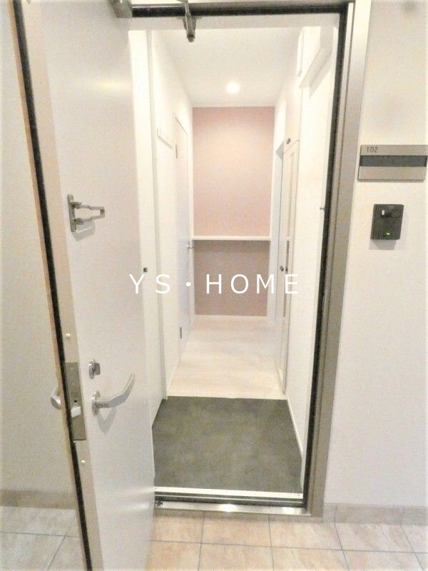 メゾン・ド・レーヴ 玄関