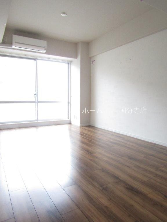 ロイヤルキャステージ恋ヶ窪 リビング