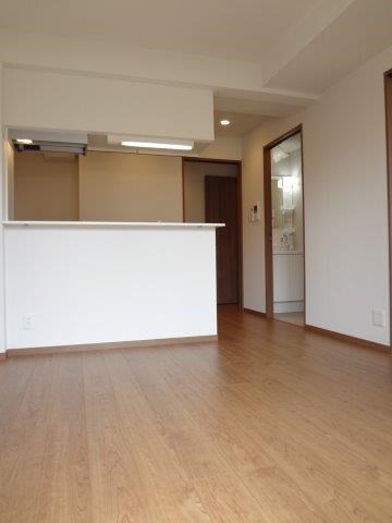 シャトル聖　小金井 リビング