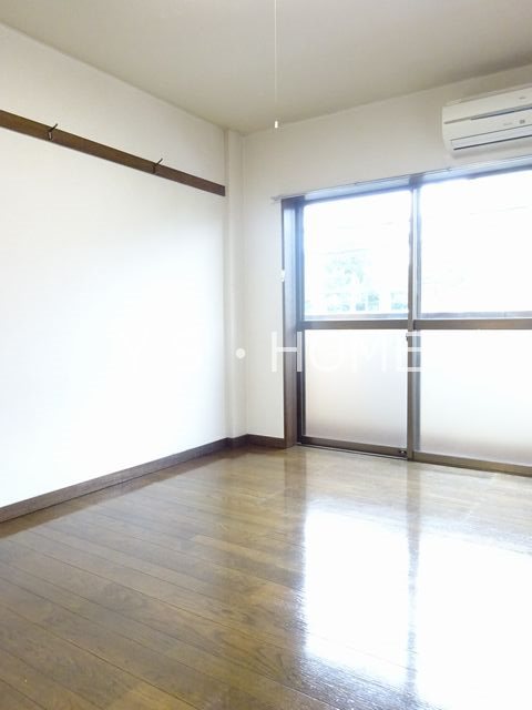 クレセントメゾン リビング