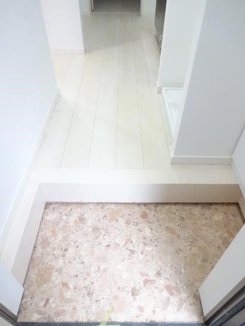 ハイヴィレッジ小金井 玄関