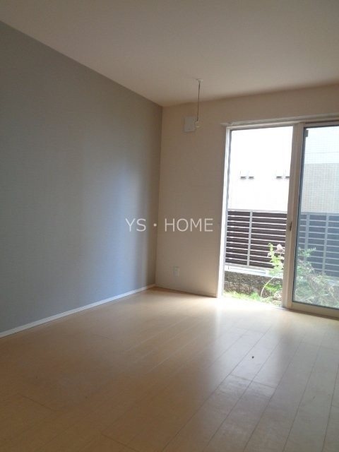 モントレーメゾネットＡ棟  リビング