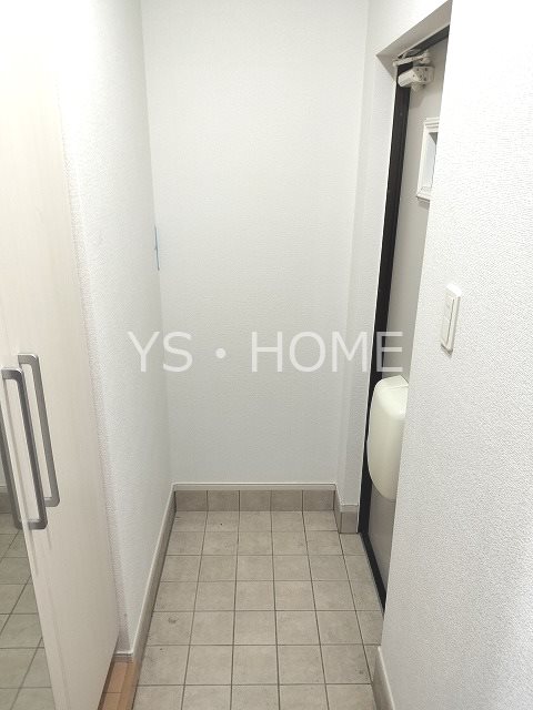 エスポワール小金井公園Ａ  玄関