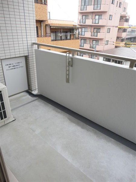 フェリーチェ国立 ベランダ