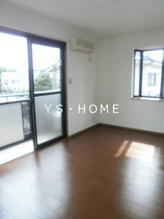 ロイヤルハイツⅢ リビング