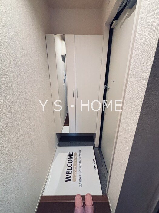 パレス境南町 玄関