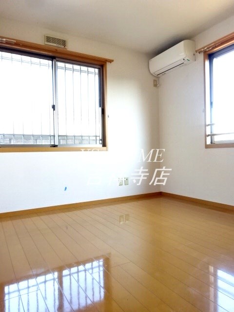 メゾン・フローラ ベッドルーム