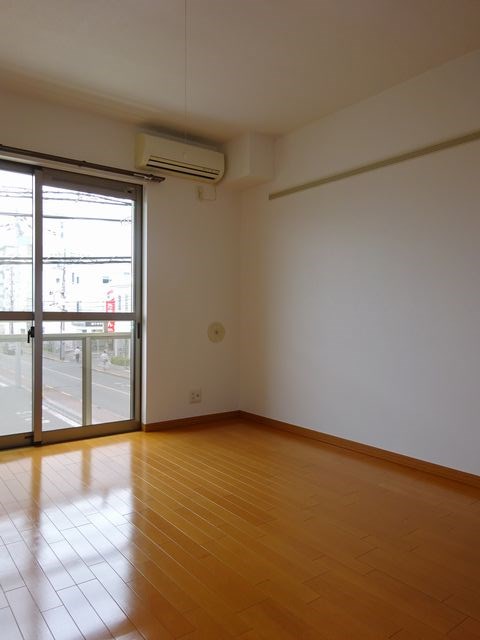 モア西恋ヶ窪 ベッドルーム