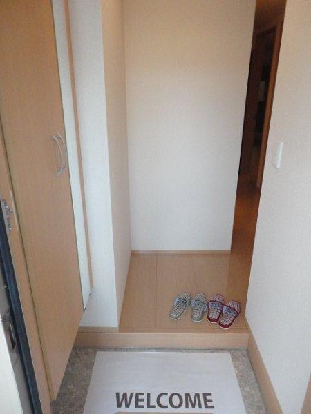 メゾンドフォレ 玄関