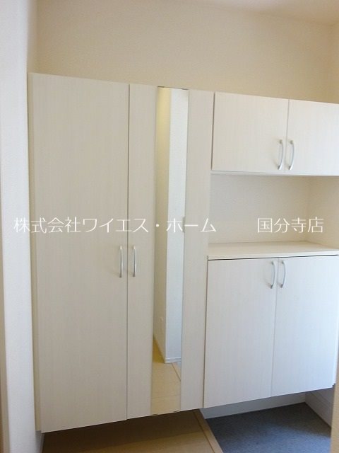 モントレーメゾネットＡ棟  玄関