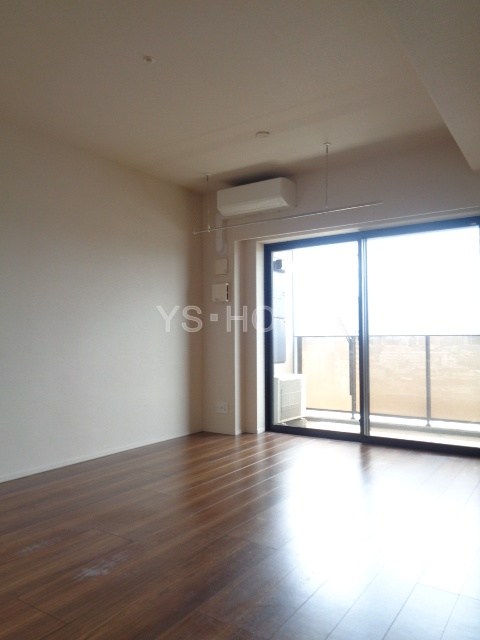 レジデンシャル東中野 リビング