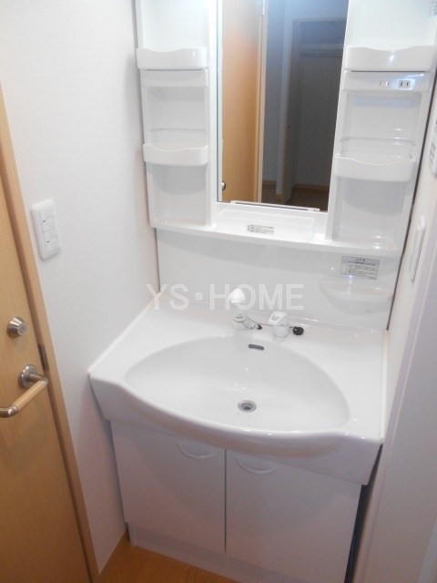 コティハウスカ その他2