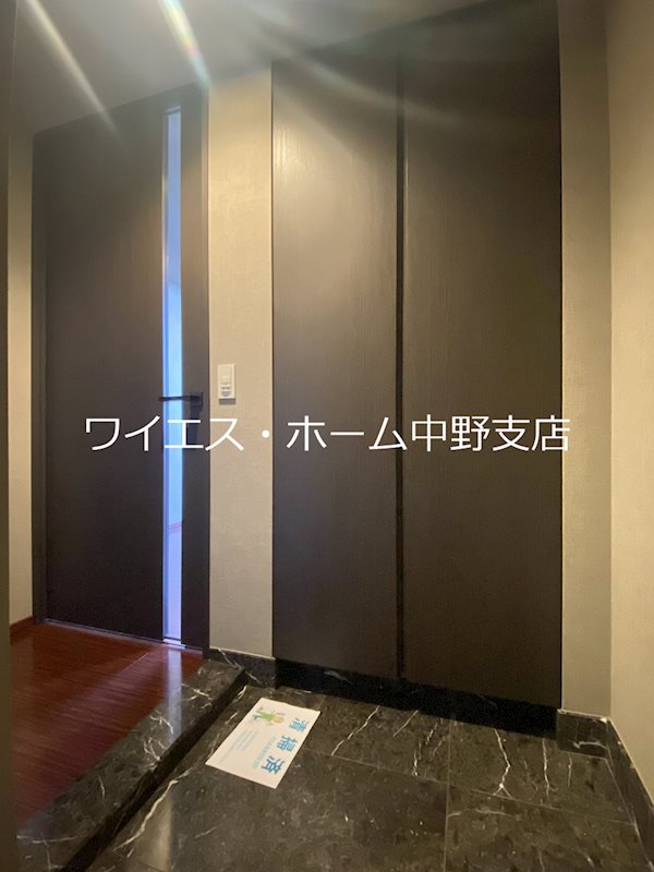 パークハウス中野アーバンス 玄関