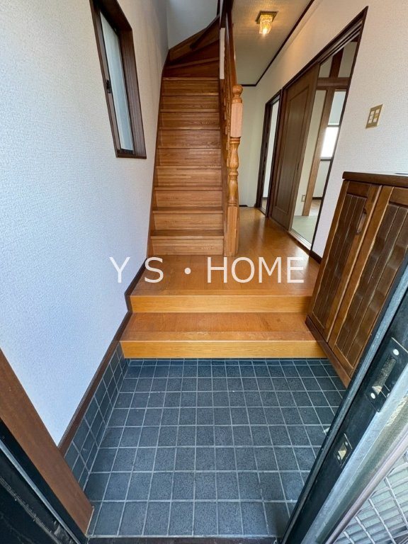 新堀賃貸戸建 玄関