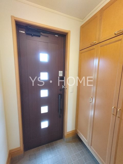 ハウス丸山台     玄関