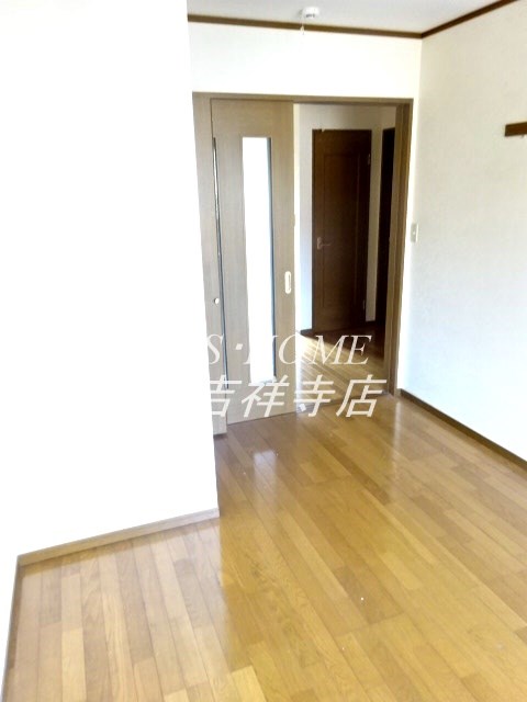 ケート井の頭 リビング