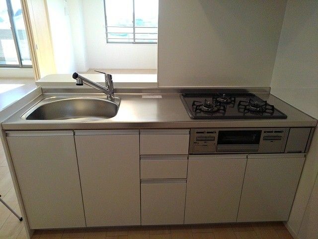 サンベリー キッチン