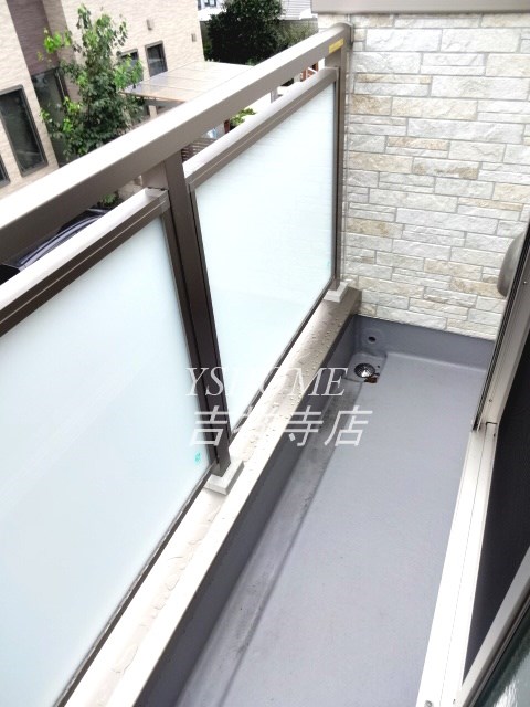 リブリ・ソレイユミタカ ベランダ