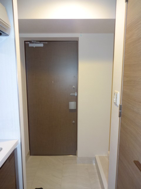 リビオ三鷹ステーションレジデンス 玄関