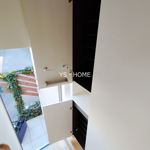 S・Sレジデンス 玄関